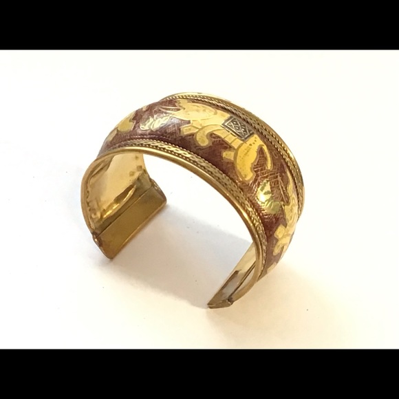 Free Shipping Cuff Bracelet Etched Elephant Theme - Picture 6 of 16